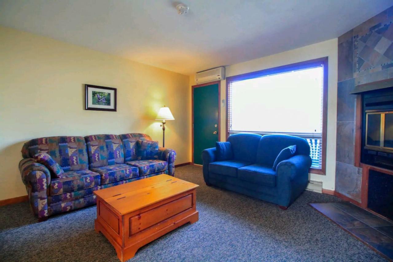 Sunny Point Resort Otter Lake Экстерьер фото